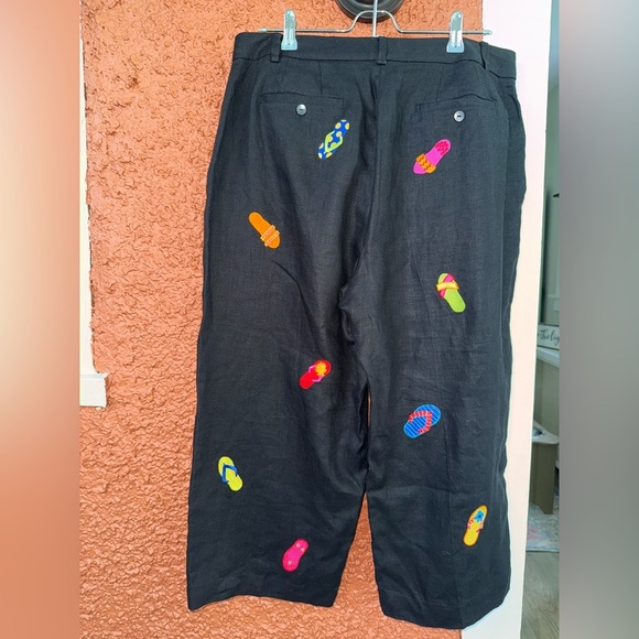 Deane White Size 14 Cropped Pants 100% Linen Black EMBROIDERED FLIP FLOPS Beach - Picture 4 of 4